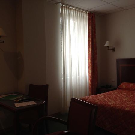 Hotel Union Сарґемін Екстер'єр фото
